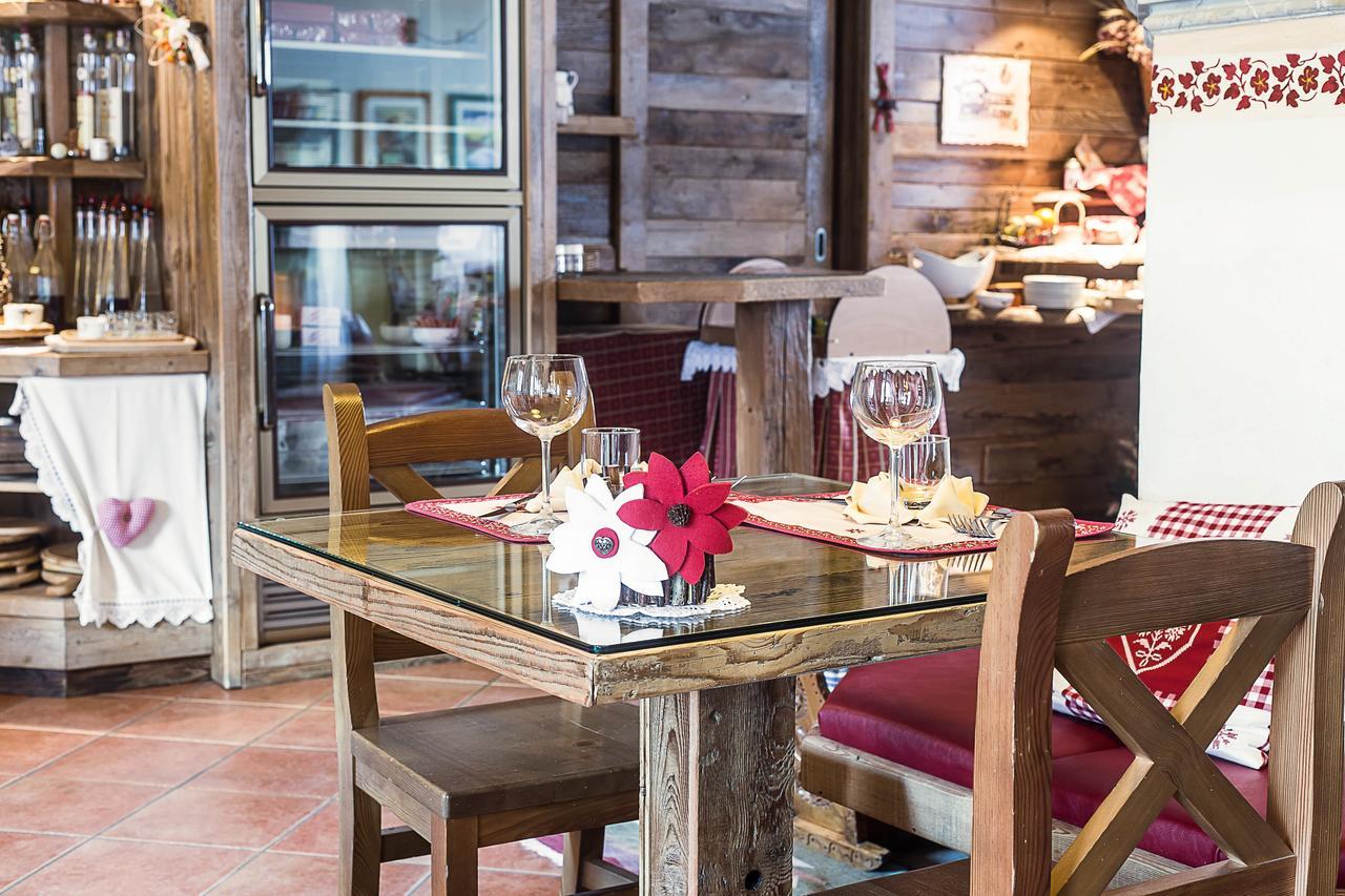 Le Thovex Bed & Breakfast La Thuile Exterior photo