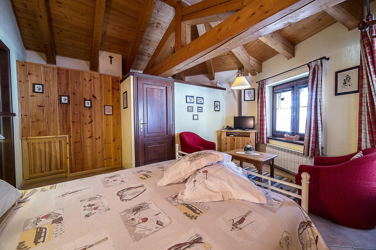 Le Thovex Bed & Breakfast La Thuile Exterior photo