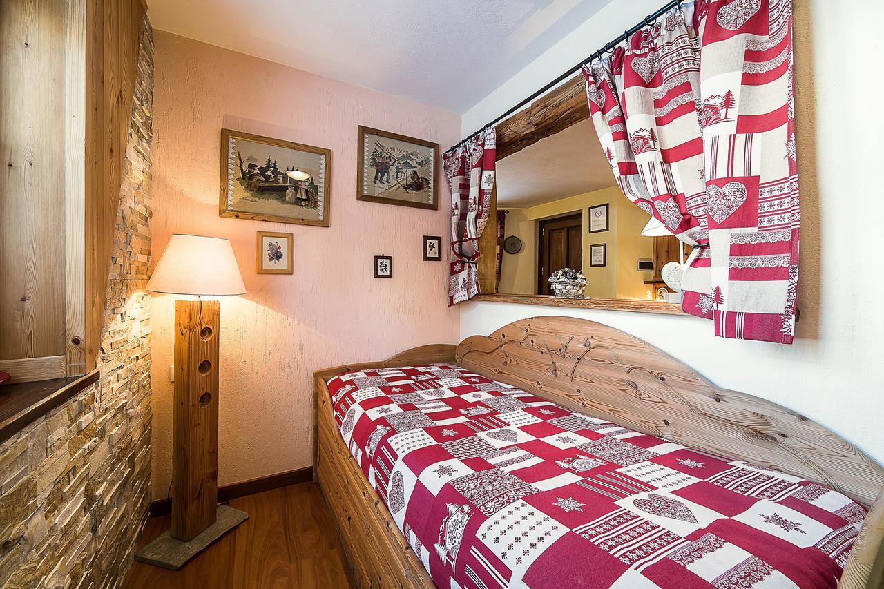 Le Thovex Bed & Breakfast La Thuile Exterior photo